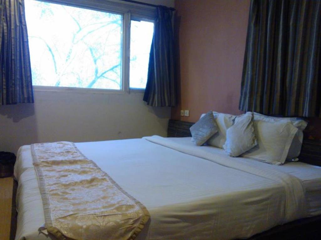 The White Klove New Delhi Extérieur photo